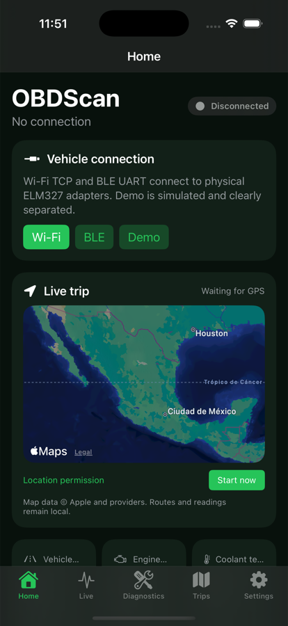 الشاشة الرئيسية لـ OBDScan على iPhone: حالة الاتصال، وبطاقة اتصال تضم Wi-Fi وBLE وDemo، وخريطة الرحلة الجارية.